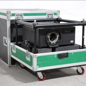 christie hd14k m 12,500 lumen 3dlp dual lamp hd projector year 2017